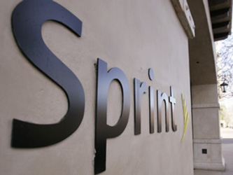 Tras ese acuerdo, analistas e inversores esperaban que Sprint adquiriera completamente o al menos...