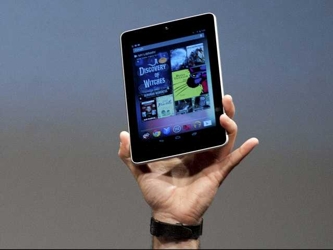 Google también anunció que el Nexus 7, una computadora tipo tableta de siete pulgadas...
