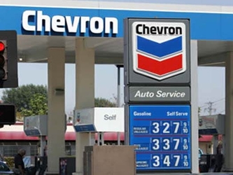 La Agencia Nacional de Petróleo brasileña multó a Chevron más de $17...