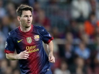 Messi figura en una terna para el Balón de Oro de la FIFA junto con su compañero del...