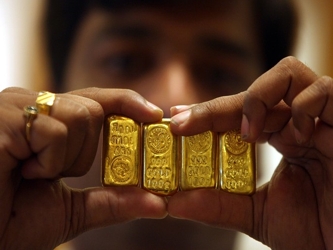 Chidambaram dijo que estimaba que las importaciones de oro llegarían a 40.000 millones de...