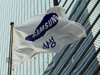Samsung, valorada en cerca de 230,000 millones de dólares, entregó el martes su...