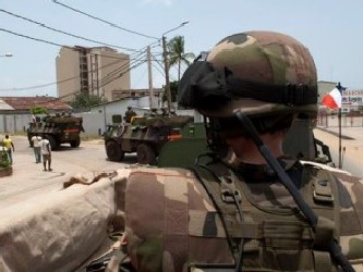 En el marco de una amplia operación militar que desarrolla Francia en Malí, la...