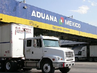 Las exportaciones estadunidenses a México ascendieron por su parte a 216 mil 331 millones de...