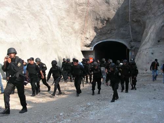 El Ministerio de Emergencias dijo previamente que temían que nueve mineros hubieran quedado...