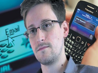 Snowden ha obtenido de manos de su abogado ruso no solo los documentos que le han permitido  salir...