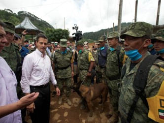 Peña Nieto pidió a los habitantes salir de la zona ante el peligro que representa...