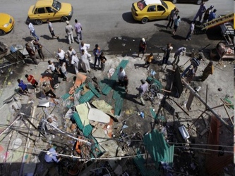 Otro suicida con bomba atacó a un grupo de peregrinos chiíes de camino a un santuario...