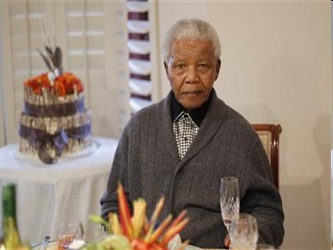 Mandela tenía un exceso de líquido en los pulmones, su punto débil desde los...