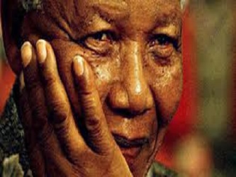 Mandela se convirtió en el símbolo de la lucha en contra del régimen racista...