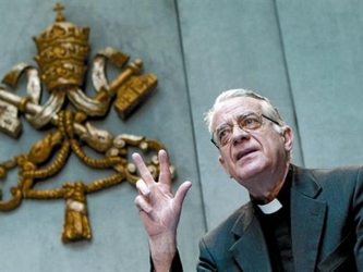 El portavoz de la Santa Sede, el padre Federico Lombardi, dijo a Radio Vaticano que 