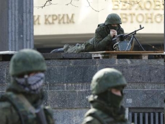 Las fuerzas rusas ocuparon Crimea en una operación casi sin derramamiento de sangre antes de...