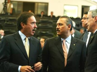 El jefe de la bancada priísta en el Senado, el incombustible Emilio Gamboa Patrón,...