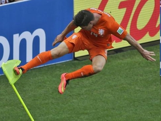 Pocos minutos después del triunfo de Holanda 2-1 sobre México, con un penal en los...
