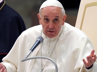 El Papa exhorta a los católicos a 