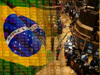 El índice referencial de la bolsa brasileña, el Bovespa, cayó un 0,3 por...