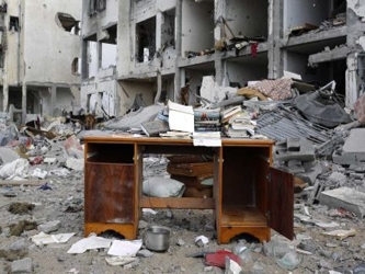 La ONU resalta la dificultad de reconstruir Gaza sin los equipos necesarios, materiales de...