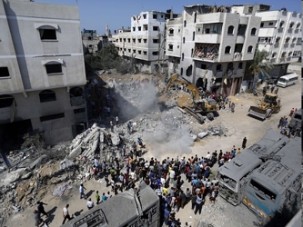 El brazo militar de Hamas confirmó la muerte de los familiares de Deif, pero no dijeron si...