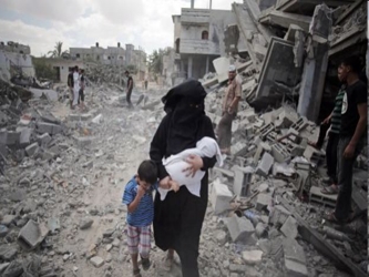 Los vecinos dijeron a Reuters que un miembro del grupo islamista Hamas, que controla Gaza,...