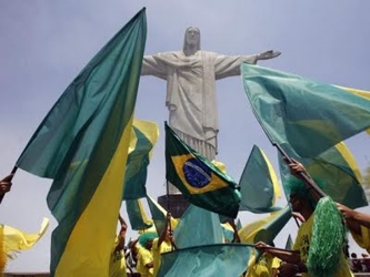 Según el IBGE, el 1 de julio de 2014 vivían en Brasil 202.768.562 personas, de las...