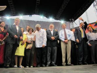 No obstante, López Obrador convocó a una nueva reunión para conjuntar...