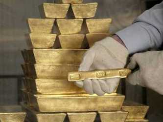 El oro al contado bajaba 1,2 por ciento a 1.271,31 dólares la onza a las 1052 GMT, luego de...