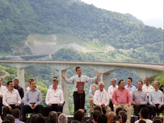 Peña Nieto expuso que su gobierno trabaja para que realmente en el país los mexicanos...