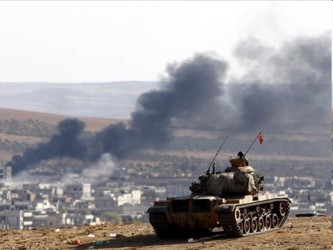 La coalición realizó 21 ataques contra milicianos cerca de la ciudad kurda de Kobani...