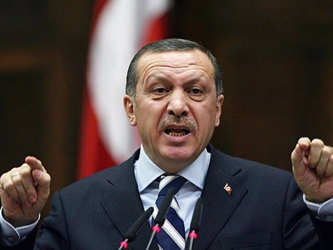 El presidente turco, Recep Tayip Erdogan, acusó hoy a la coalición internacional...