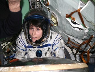 Cristoforetti, de 37 años, es la primera europea en camino a la ISS desde que viajara la...
