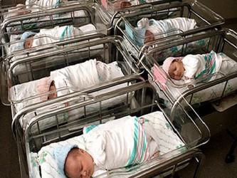 El número de nacimientos registrados en la primera mitad de 2014 creció por primera...