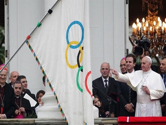 El papa argentino no se expresó en cambio sobre la posibilidad de que algunas competencias...