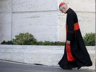 Tauran, de 71 años, sucederá al cardenal italiano Tarcisio Bertone, quien...