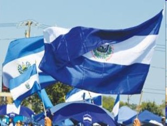 Estados Unidos otorgó el TPS a Honduras y Nicaragua en 1998 tras los efectos devastores del...