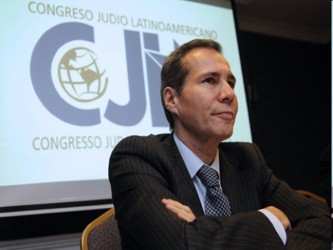 Nisman, de 51 años, divorciado y padre de dos hijas, fue hallado sin vida el domingo en su...