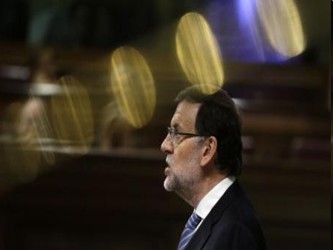 El ex jefe del gobierno español, ahora presidente de honor del PP, instó a los...