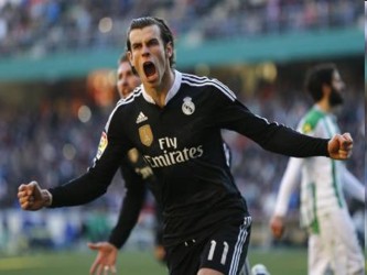 El galés Gareth Bale anotó el gol de la victoria para Real Madrid desde el punto de...