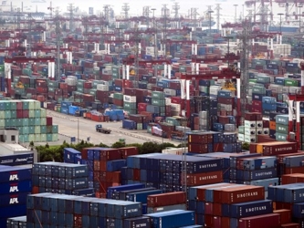 Las exportaciones ajustadas estacionalmente subieron un 3,4 por ciento mensual, superando un...