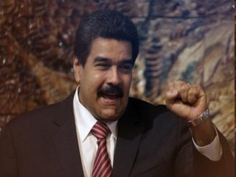 Maduro criticó un comunicado del asesor adjunto de Seguridad Nacional de Obama, Ben Rhodes,...