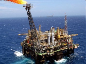 La súbita e inesperada caída de los precios del petróleo a más de la...