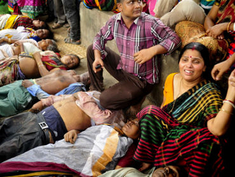 Las estampidas son habituales en Bangladesh y en el sur de Asia en general, sobre todo en las...