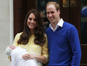 La duquesa de Cambridge dio a luz el sábado por la mañana a la niña, su...