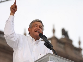 López Obrador visitó los municipios de Escobedo, San Nicolás de los Garza,...