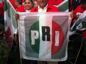 El centrista PRI, al que pertenece el presidente Enrique Peña Nieto, obtendría entre...