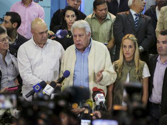 González visitó el domingo a Antonio Ledezma, alcalde opositor acusado de conspirar...