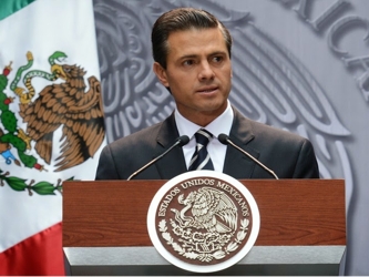 De este modo, aunque Peña Nieto mejora los datos frente a la anterior encuesta de febrero de...