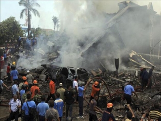 Las autoridades indonesias no creen que ningún ocupante haya sobrevivido al accidente,...