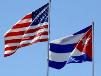 Los presidentes Raúl Castro y Barack Obama confirmaron el histórico pacto que...