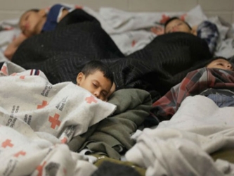 El número de niños menores de 18 de años que han cruzado la frontera hasta...