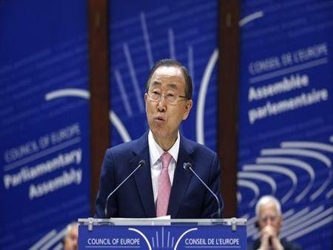 Ban Ki-moon defendió por ello la necesidad de un compromiso colectivo para promover la paz y...
